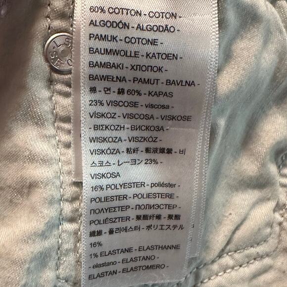 NWT, Levi Strauss & Co Women’s Sz 26W Dark Wash Denim Distressed Boyfriend Jean - Picture 10 of 11